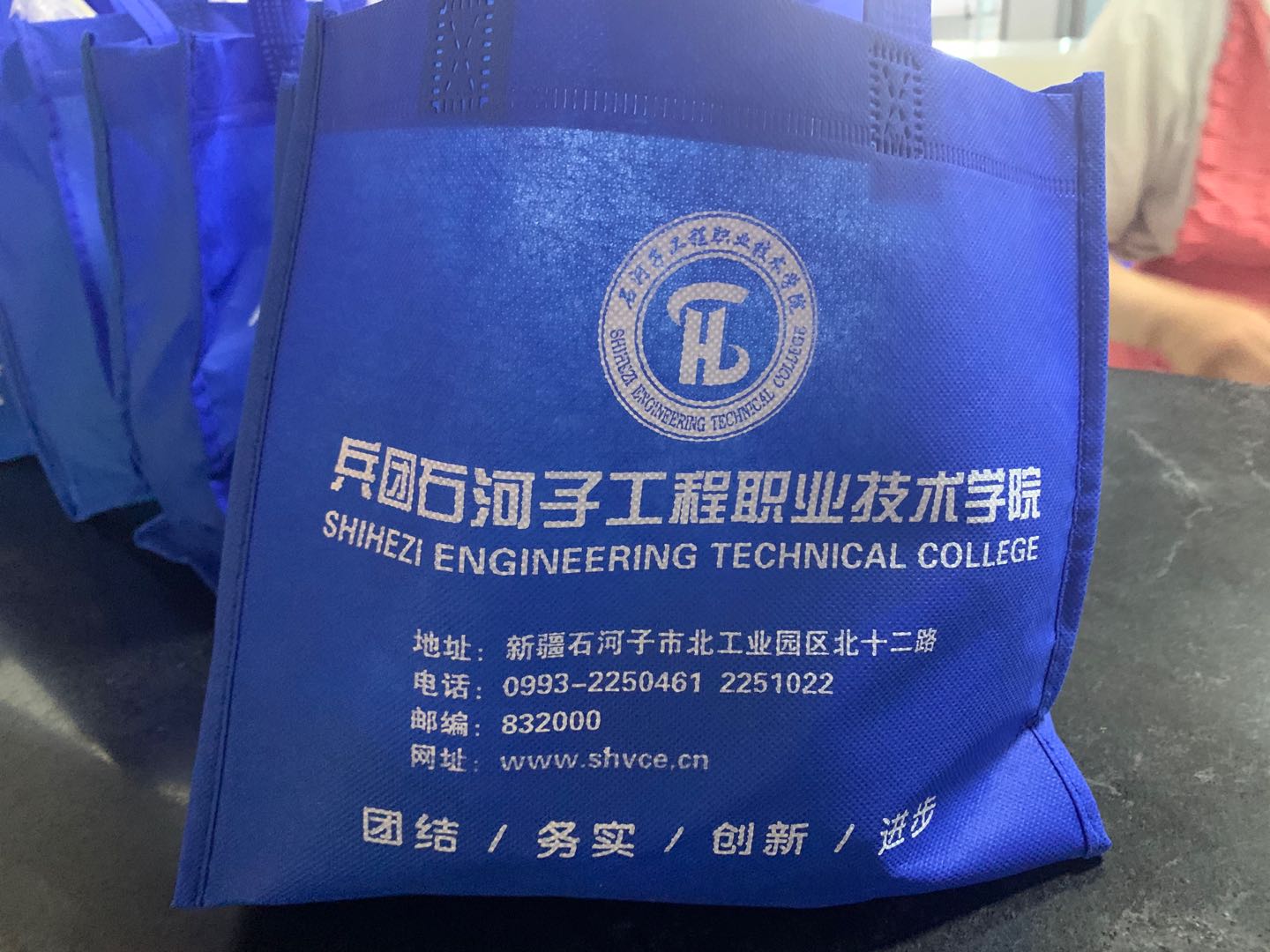 beat365正版唯一官网进一步开展“三进两联一交友”活动